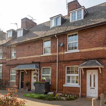 Hereford City - St Owens Terrace - Comfortable & Spacious Well Presented Three Storey House, Perfect For A Weekend Away & Exploring The City On Foot - Hosted By Rentmyhouse מראה חיצוני תמונה