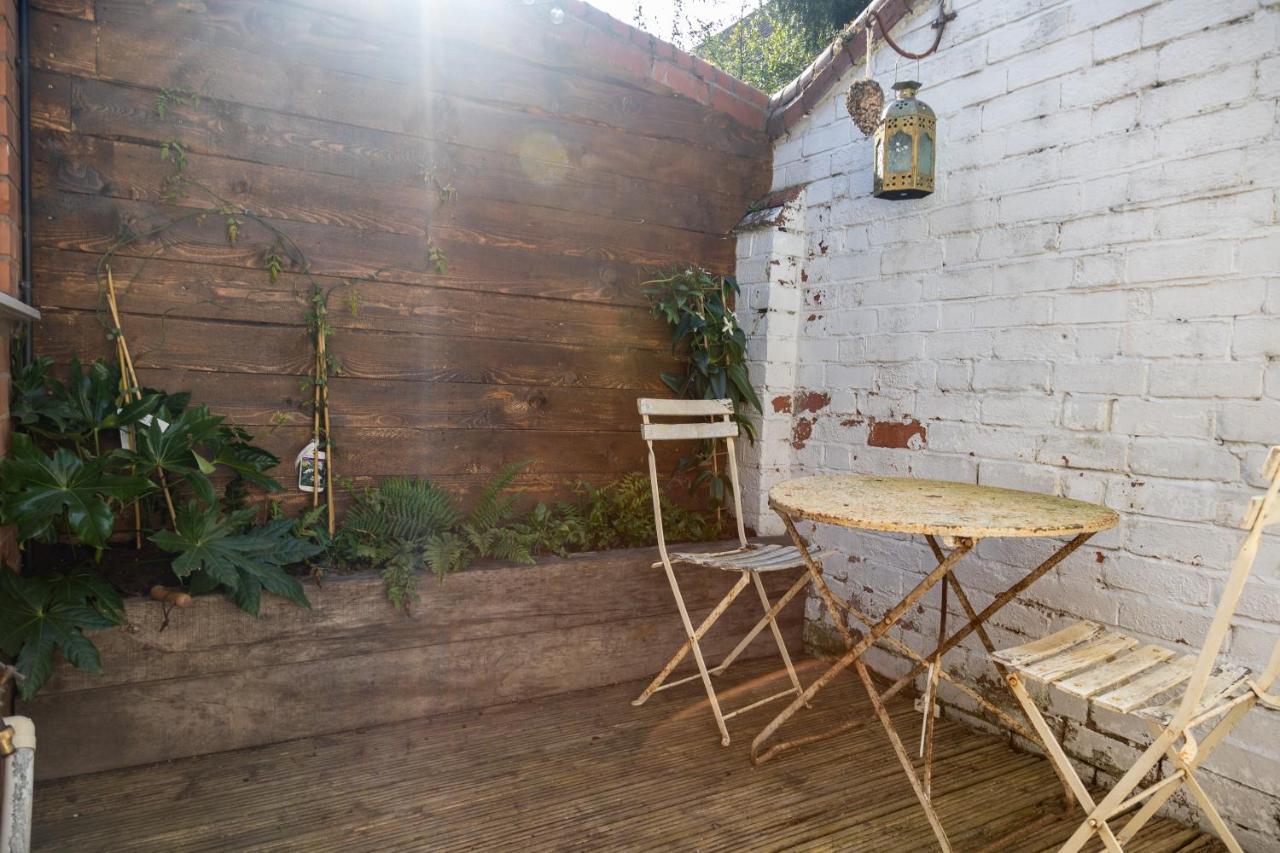 Hereford City - St Owens Terrace - Comfortable & Spacious Well Presented Three Storey House, Perfect For A Weekend Away & Exploring The City On Foot - Hosted By Rentmyhouse מראה חיצוני תמונה