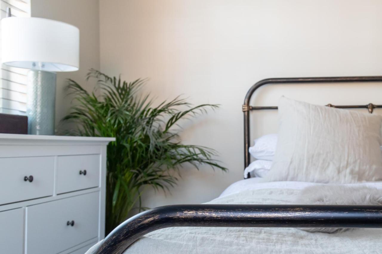 Hereford City - St Owens Terrace - Comfortable & Spacious Well Presented Three Storey House, Perfect For A Weekend Away & Exploring The City On Foot - Hosted By Rentmyhouse מראה חיצוני תמונה