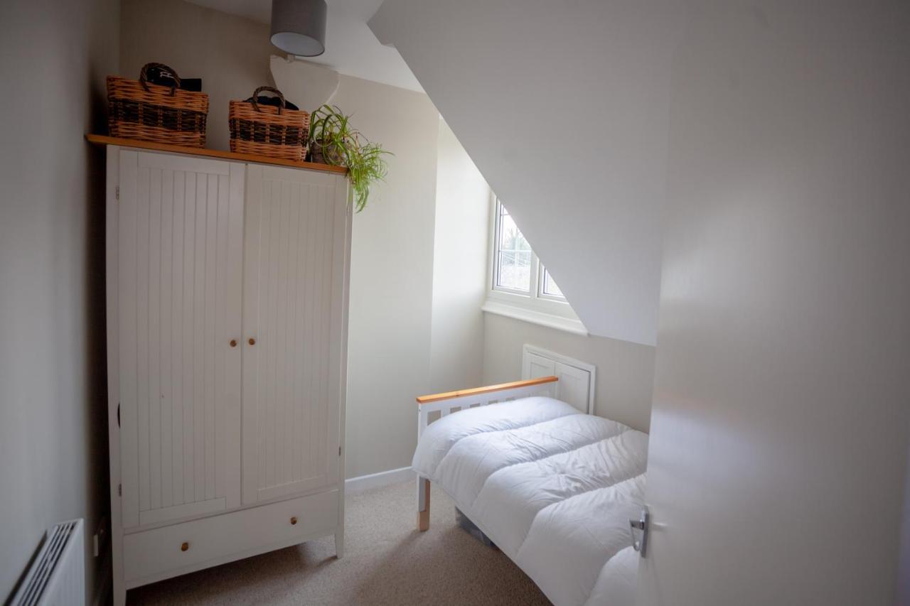 Hereford City - St Owens Terrace - Comfortable & Spacious Well Presented Three Storey House, Perfect For A Weekend Away & Exploring The City On Foot - Hosted By Rentmyhouse מראה חיצוני תמונה