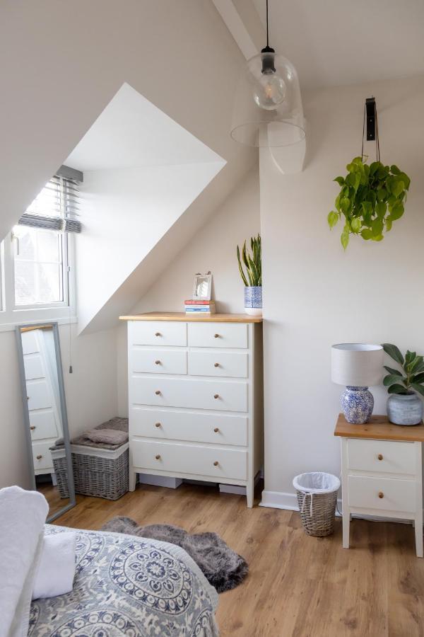 Hereford City - St Owens Terrace - Comfortable & Spacious Well Presented Three Storey House, Perfect For A Weekend Away & Exploring The City On Foot - Hosted By Rentmyhouse מראה חיצוני תמונה