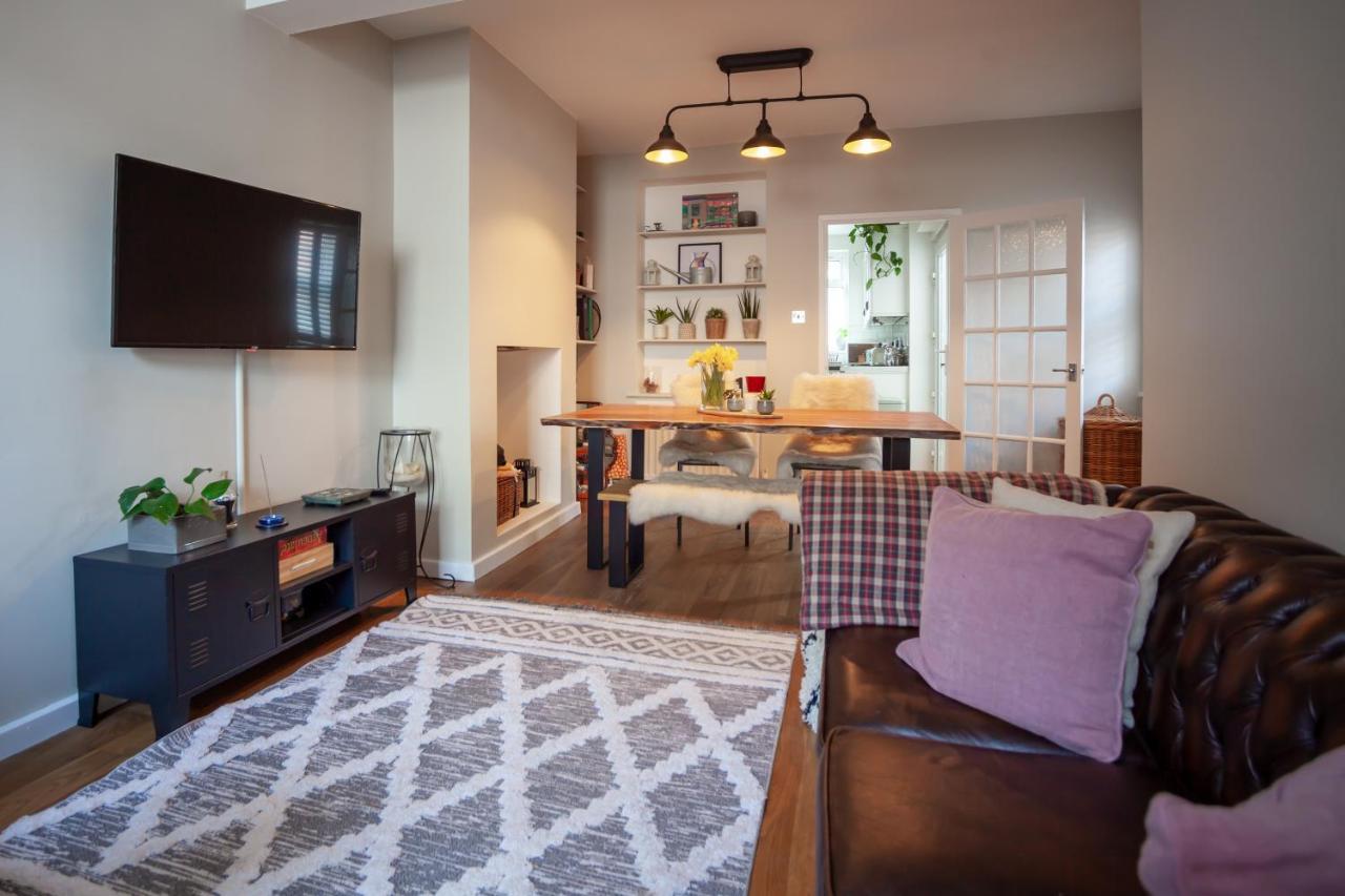 Hereford City - St Owens Terrace - Comfortable & Spacious Well Presented Three Storey House, Perfect For A Weekend Away & Exploring The City On Foot - Hosted By Rentmyhouse מראה חיצוני תמונה