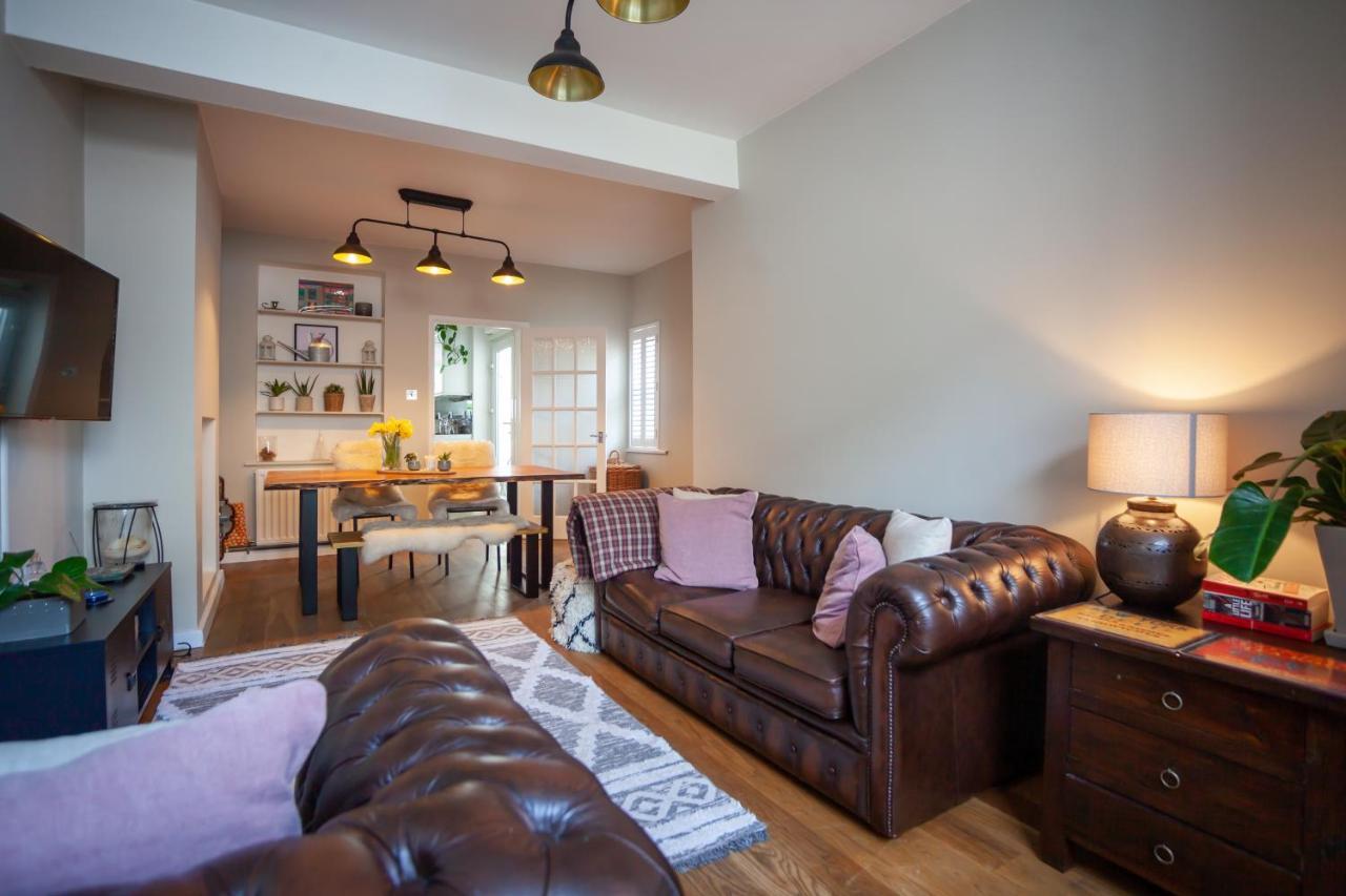Hereford City - St Owens Terrace - Comfortable & Spacious Well Presented Three Storey House, Perfect For A Weekend Away & Exploring The City On Foot - Hosted By Rentmyhouse מראה חיצוני תמונה